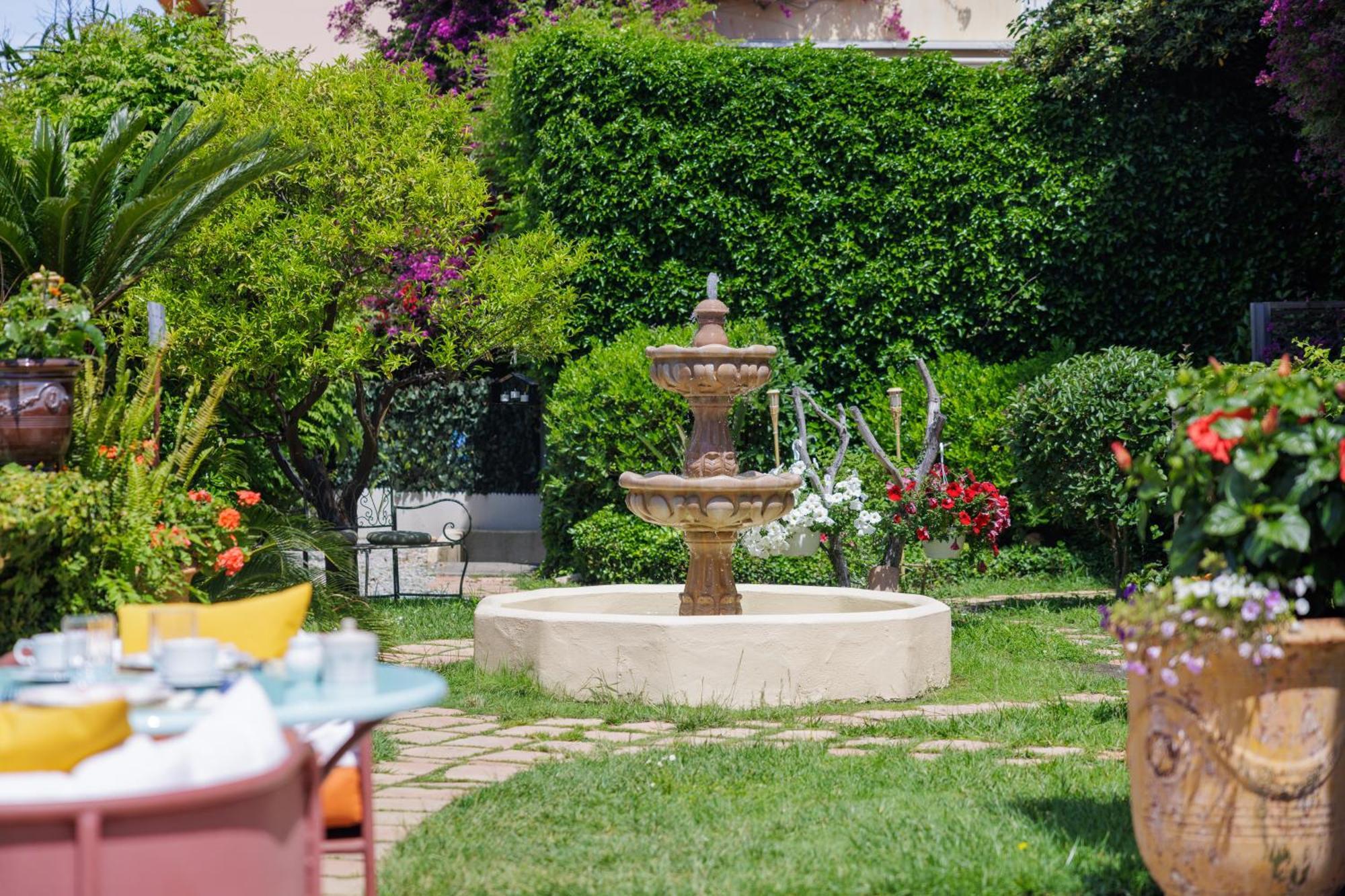 Hotel La Villa Sainte Valerie Adults Only Juan-les-Pins Kültér fotó